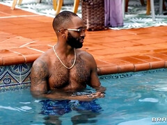 Красотки, Черные, Минет, Сумасшедшие, Бабушки, Межрасовый секс, Бассейн, Порнозвезда