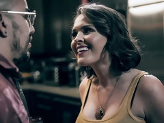 Cul, Gros seins, Sucer une bite, En levrette, Branlette thaïlandaise, Lingerie, Dénudage, Adolescente