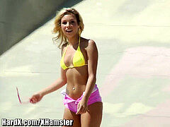 ラティーナ, 小柄