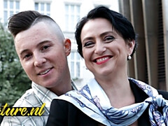 Grote mammen, Hondjeshouding, Hardcore, Likken, Natuurlijke tieten, Tepels, Kut duiken, Kousen