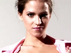 Grosser arsch, Braunhaarige, Tschechisch, Behaart, Hd, Hausmädchen, Dürr, Titten