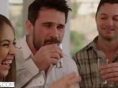 69, Lécher le cul, Brunette brune, Hard, Léchez, Actrice du porno, Chatte, Plan cul à trois