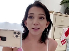 Pijpbeurt, Bruinharig, Condoom, Dochter, Onschuldig, Orgasme, Pornster, Tieten likken