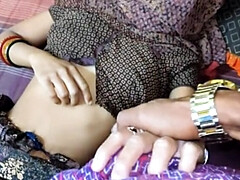 18, 69, カップル, バック, 手コキする, インド人, 母, 姉妹