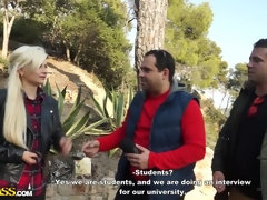 Zwart, Blond, Sperma in gezicht, Geld, Buiten, Kousen, Tatoeage, Trio