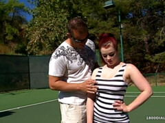 お尻, デカ尻, イギリス人, ハードコア, アウトドア, 公共, スカート, オッパイの