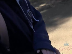 素人, フェラチオ, 茶髪の, 中出し, 足, 剃毛, ガリガリ, ストリッピング