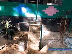 Grote mammen, Pijpbeurt, Bedriegen, Indisch, Moeder die ik wil neuken, Gezichtspunt, Tieten likken, Vrouw