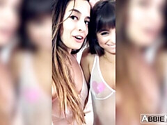 18, お尻, 指いじり, キス, レズビアン, 下着, 自然山雀, ストリッピング