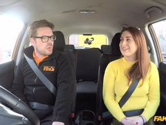 Grosse titten, Auto, Hundestellung, Fingern, Handjob, Im freien, Pov, Arsch lecken