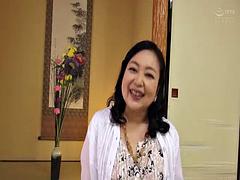 Enthousiasteling, Tante, Grote mammen, Sperma, Japaans, Moeder die ik wil neuken, Tieten likken, Vrouw