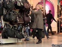 Mooi, Blond, Rondborstig, Oudere vrouw, Masturbatie, Moeder, Kut duiken, Stiefmoeder