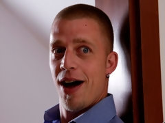 Kont, Pijpbeurt, Gevangen, Handbeurt, Moeder die ik wil neuken, Naakt, Natuurlijke tieten, Geschoren