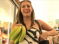 En gros plan de très près, Robe, Fétiche, Doigter, Béant, Lingerie, Masturbation, Public