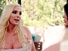 Stepmom and stepdaughter teen 18+ in a lesbian threesome sex