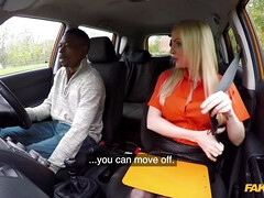 Chica, Verga grande, Coche, Estilo perrito, Corridas faciales, Pajear, Lamidas, Coño