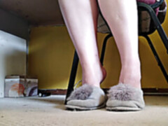 Footfetish, soles, shaking