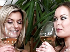 デカ尻, なめる, 下着, 淫乱熟女, オマンコ, 剃毛, ストッキング, ストリッピング