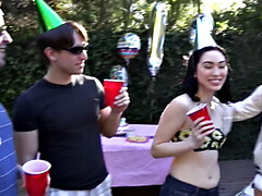 Leie, Arsch, Schwanz, Party, Pov, Muschi, Schlucken, Tanga