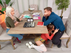 Grosse bite, Blonde, Sucer une bite, Habillées, Talons, Monstre, Jarretelles, Adolescente