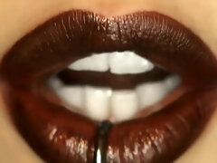 Rondborstig, Diep in de keel, Hondjeshouding, Vingeren, Voetbeurt, Masturbatie, Moeder die ik wil neuken, Kut duiken