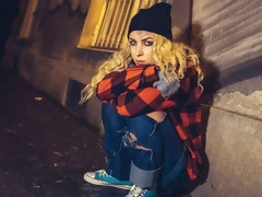 Blondine, Blasen, Hundestellung, Handjob, Milf, Rasiert, Titten