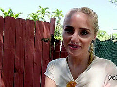 Amateur, Américain, Sucer une bite, Couple, De plein air, Culottes ou slips, Public, Réalité