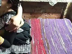 18, バイセクシャル, カップル, お婆さん, インド人, キス, ラフ, ティーン