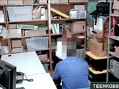 Grosse bite, En levrette, Hd, Monstre, Seins naturels, Petite femme, Police, Rousse roux