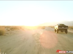 デカチン, 車, 指いじり, 自然山雀, アウトドア, オマンコ, ショートヘア, オッパイの