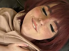 Grosse titten, Blasen, Lingerie, Rotschopf, Transfrau