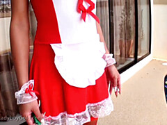 Schwanz, Hausmädchen, Transfrau, Abendanzug, Titten, Spielzeuge