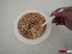 Schlafzimmer, Grosser arsch, Blondine, Handjob, Masturbation, Milf, Muschi, Stiefmutter