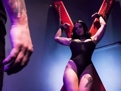 デカパイ, フェラチオ, ボンデージ, 服従, フェティッシュ, ハードコア, 淫乱熟女, オッパイの