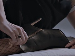 Blondine, Spermaladung, Füsse, Fetisch, Fußfetisch, Absätze, Lesbisch, Strumpfhose
