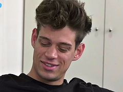 美女, デカチン, フェラチオ, ダブル開発, 手コキする, ピアス, フェラする, オッパイの