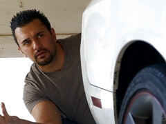 Grosser schwanz, Schwarz, Vollbusig, Gehörnter ehemann, Kehlenfick, Mutti, Zierlich, Realität