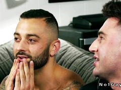 Anaal, Sperma, Homo, Harig, Handbeurt, Zoenen, Spier, Tatoeage