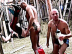 Penetracion con puños, Gay, Grupo