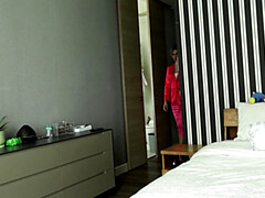 Enthousiasteling, Blond, Pijpbeurt, Fetisj, Handbeurt, Hd, Hakken, Satijn