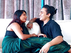 Gros cul, Gros seins, Sucer une bite, Branlette thaïlandaise, Hard, Mère que j'aimerais baiser, Nénés, Mouillée