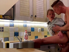 Mooi, Rondborstig, Sperma, Sperma shot, Schattig, Diep in de keel, Hardcore, Hd