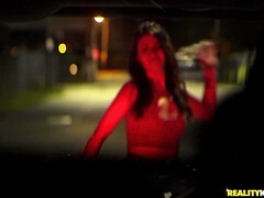 In den arsch, Schwarz, Blasen, Schwanz, Handjob, Latina, Piercing, Titten