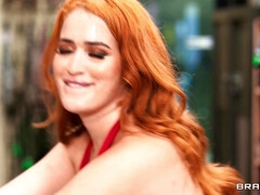 Amerikaans, Grote kont, Grote mammen, Monster, Buiten, Realiteit, Roodharige vrouw, Nat
