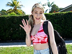 Gros cul, Grosse bite, Gros seins, Sucer une bite, En levrette, Interracial, Maigrichonne, Adolescente