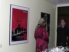 18 летние, Красивые, Блондинки, Постарше, Секс без цензуры, Милф, Мамочка, Мачеха