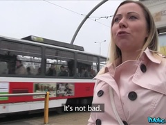 Öffentlich