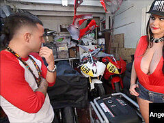 Mooie dikke vrouwen, Grote kont, Pijpbeurt, Bruinharig, Mollig, Reusachtig, Latijnse vrouw, Buiten