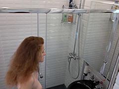 Grote mammen, Schattig, Hd, Openbaar, Roodharige vrouw, Douche, Tiener, Tieten likken