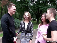 В клубе, Смазливые, Вчетвером, Подружка, Натуральные сиськи, Вечеринка, Молоденькие, Шлюха